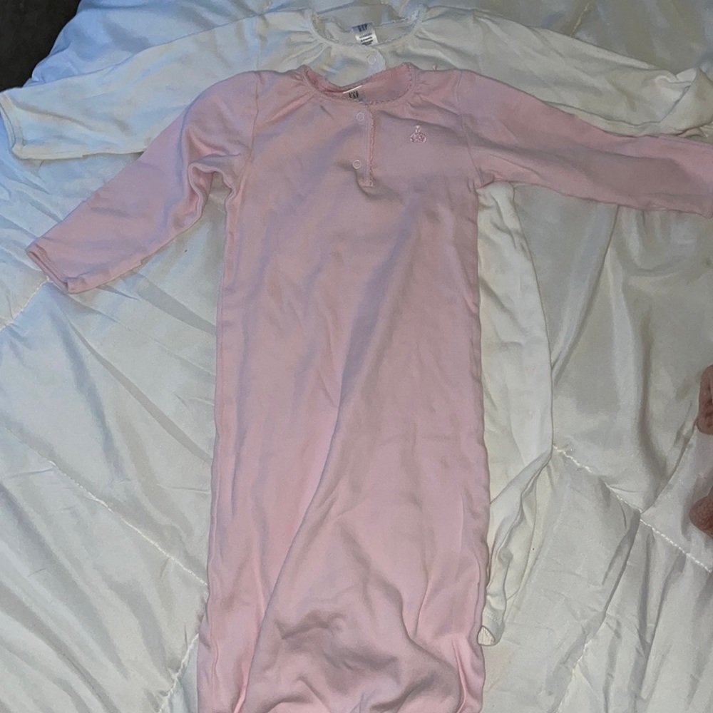 NEW GAP baby sleepers 3-6 months